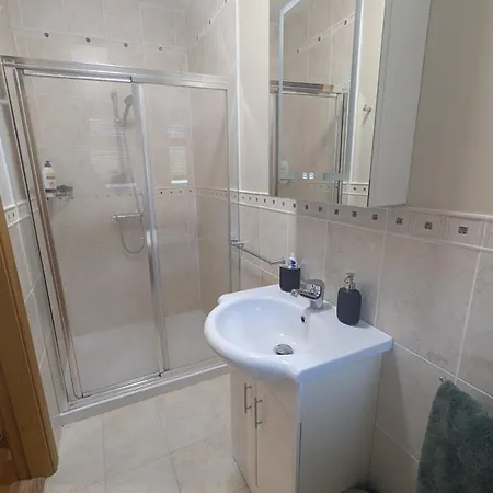 Whole In Holiday home Ballaghkeen